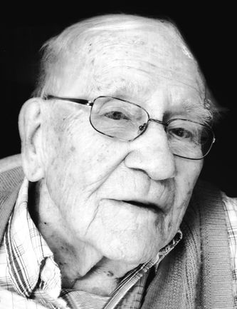 Photo of Roland Dumas