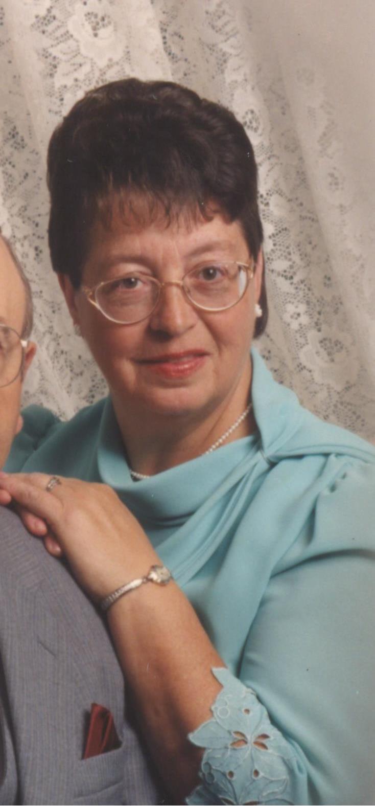 Photo of Suzanne Lequin