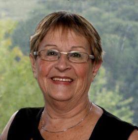 Photo of Nicole Demers