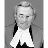 Photo of Ronald Maclean